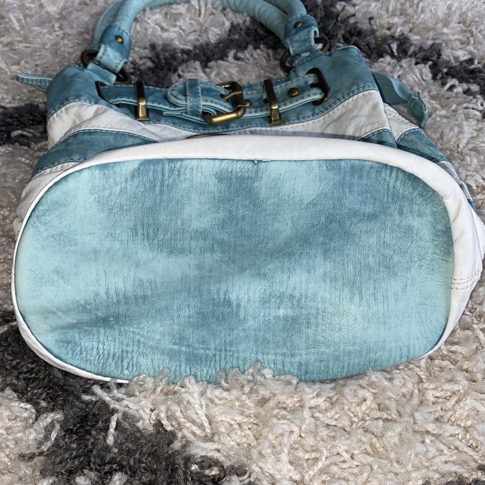 Small Hand Bag - Picture 4 of 11